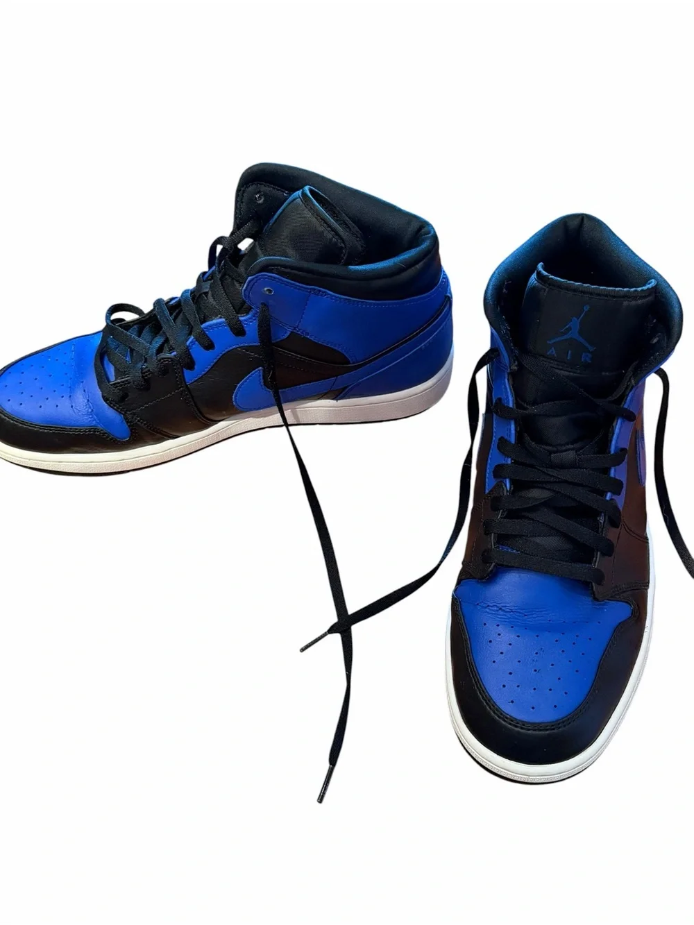 Classic Air Jordan 1 Mid Hyper Royal men’s sneakers
